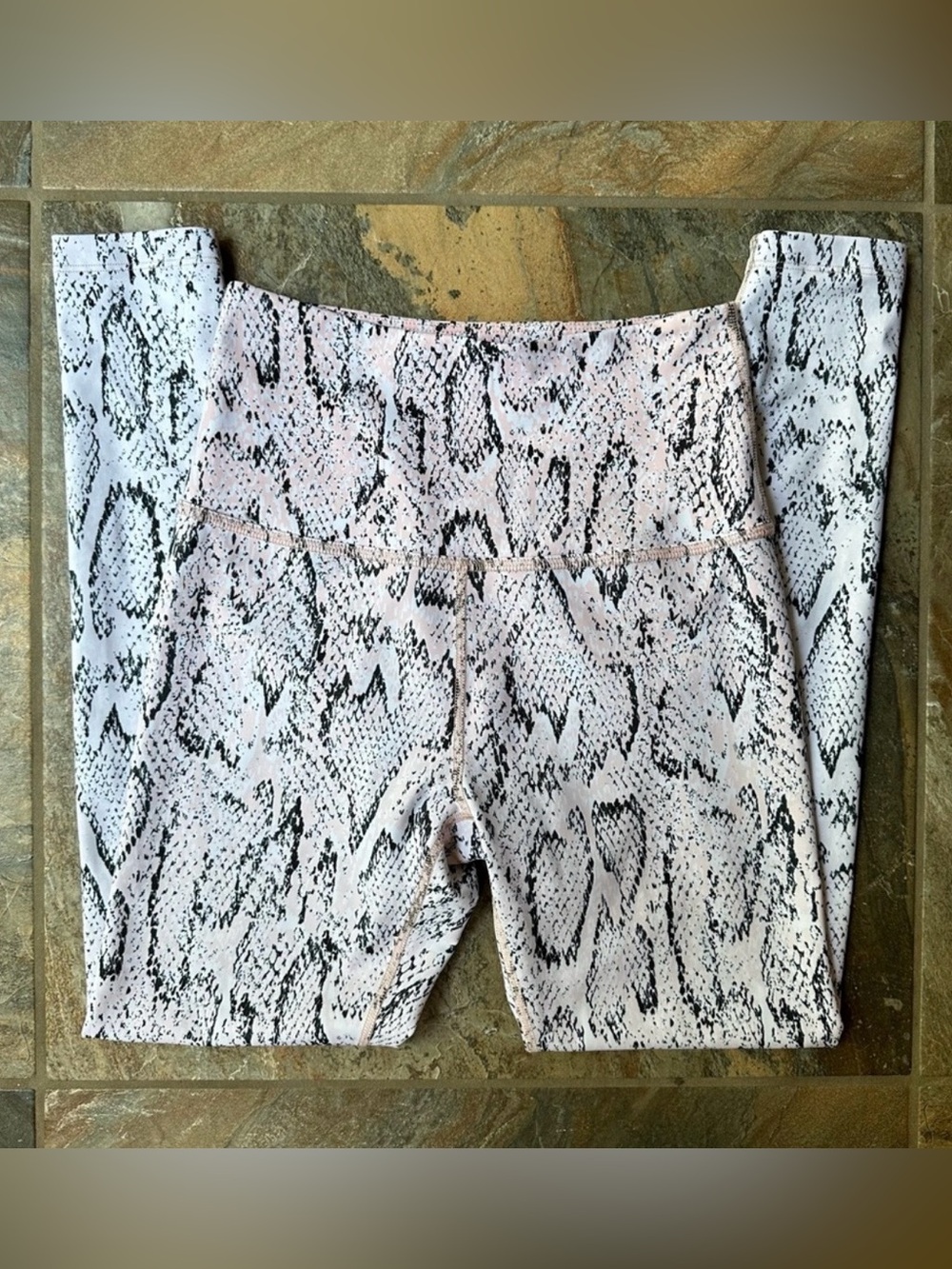 Beyond Yoga Snakeskin Print Leggings High Waisted Women’s Size Small